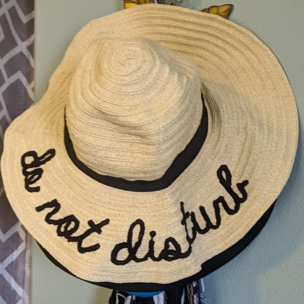 "Do Not Disturb" Floppy Sun Hat